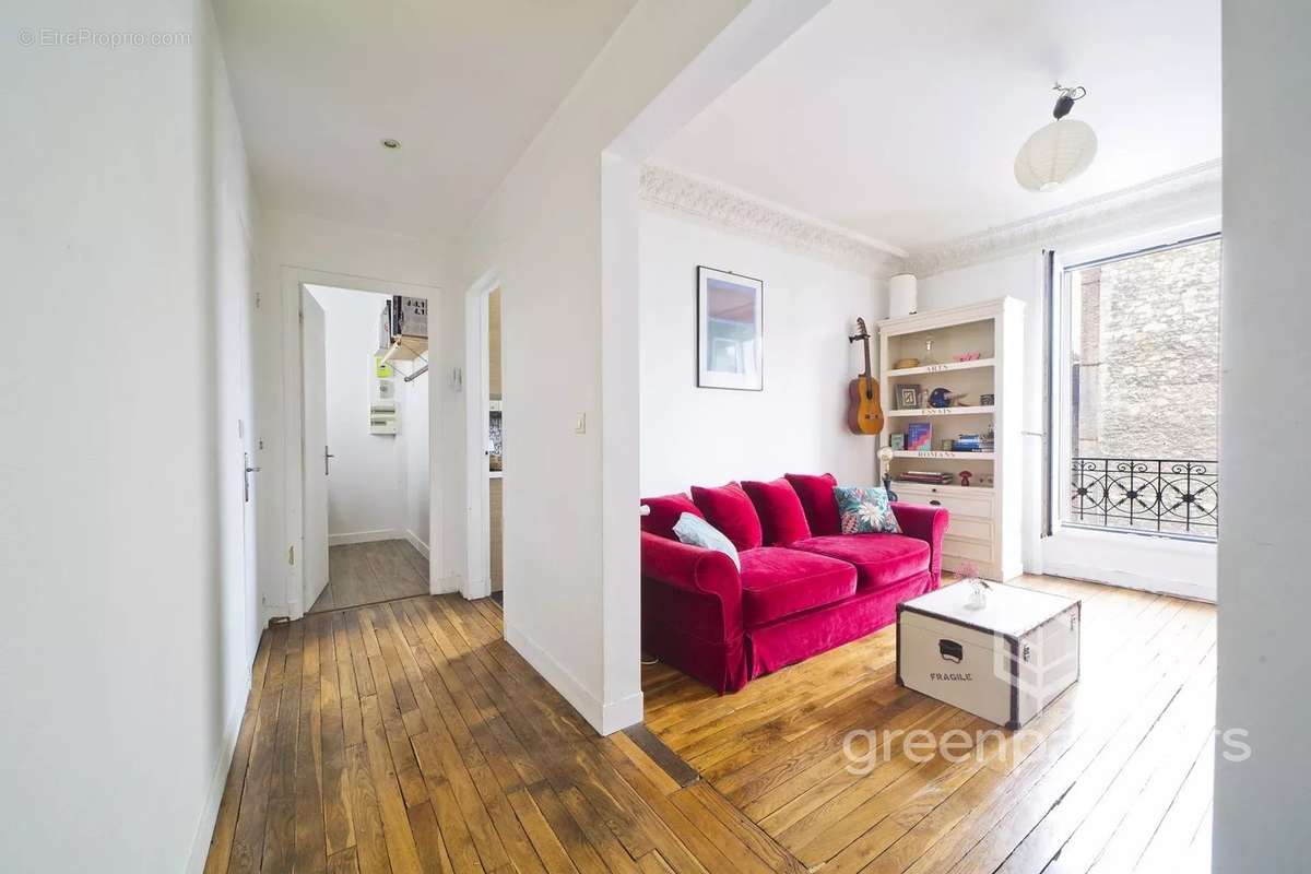 Appartement à PARIS-16E