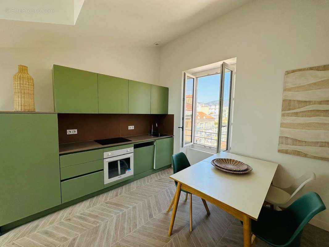 Appartement à NICE