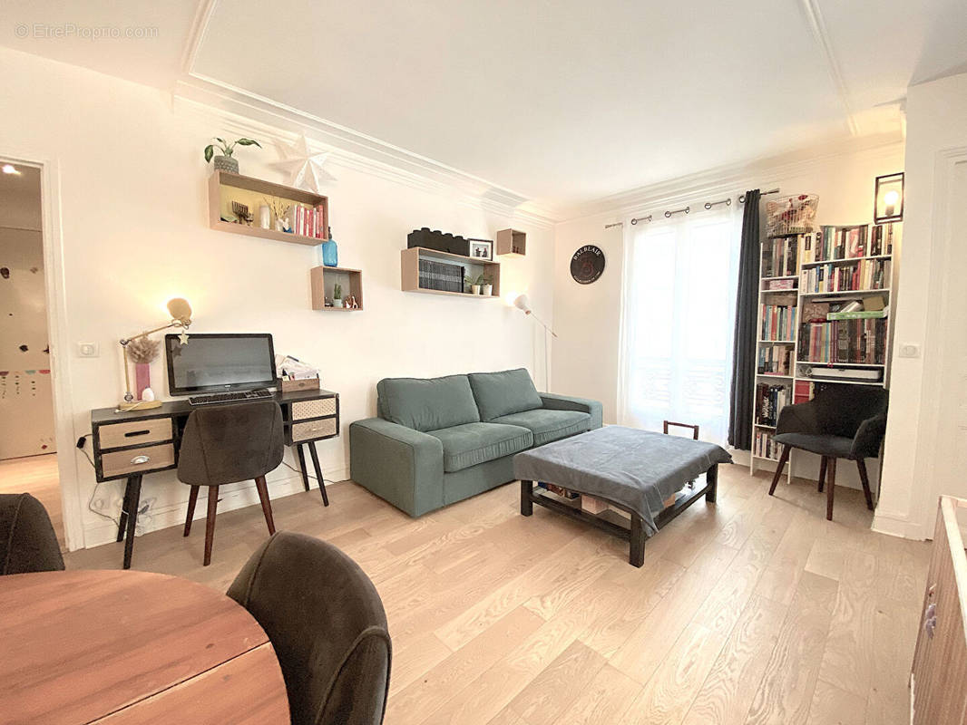 Appartement à PARIS-15E