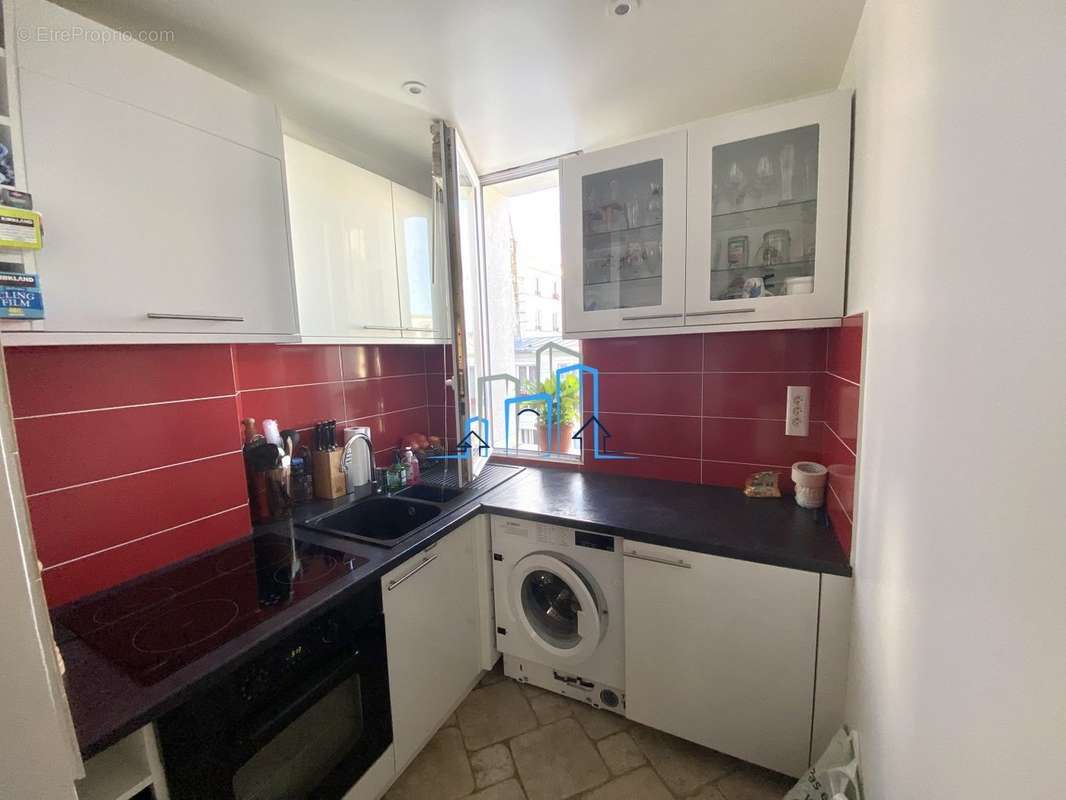 Appartement à PARIS-18E