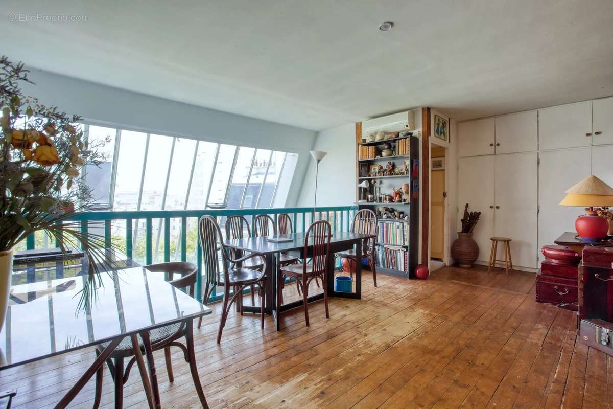 Appartement à PARIS-15E