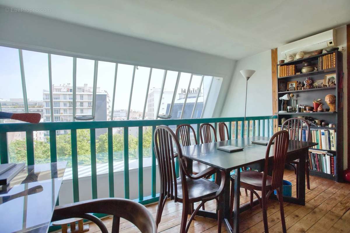 Appartement à PARIS-15E