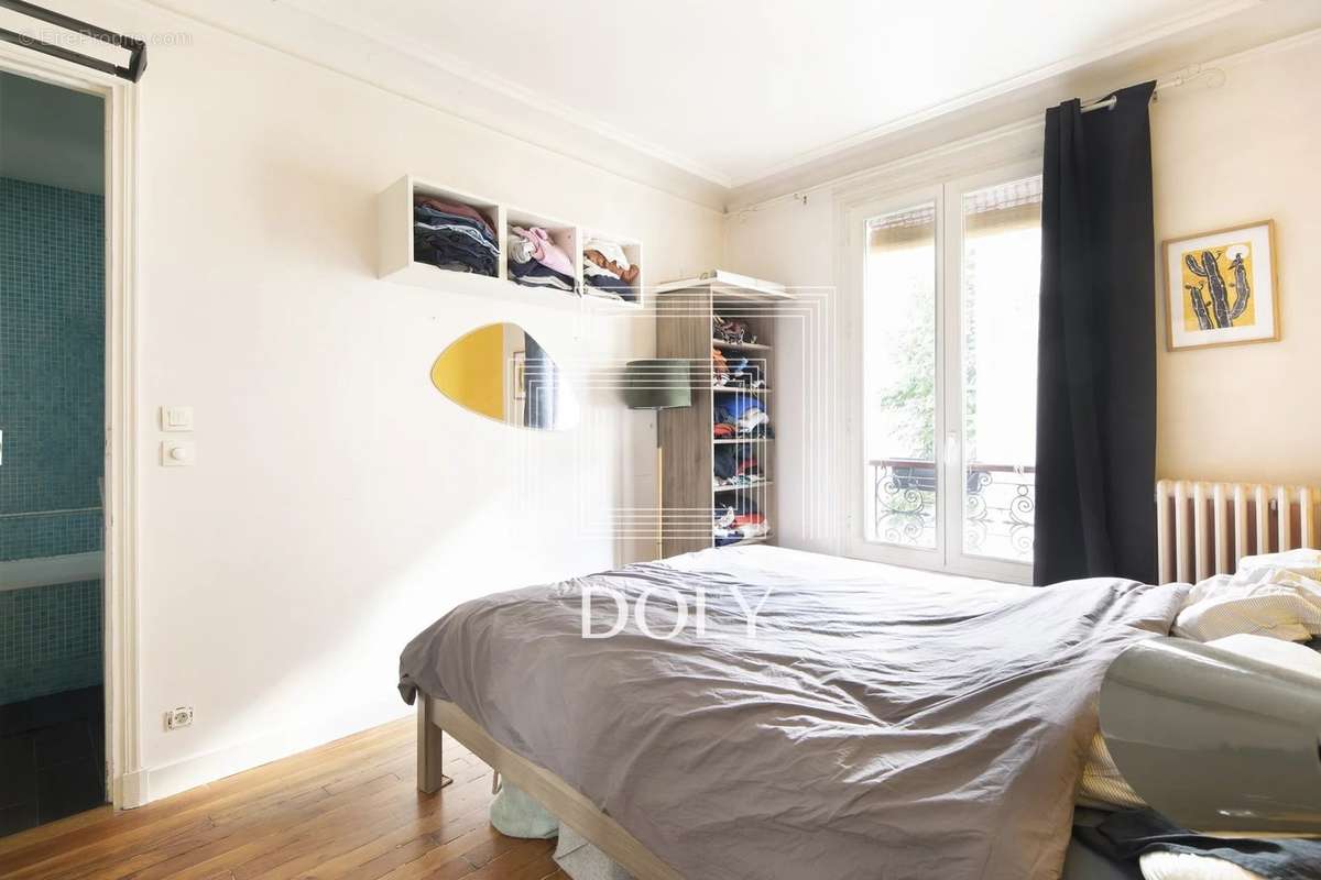 Appartement à PARIS-18E