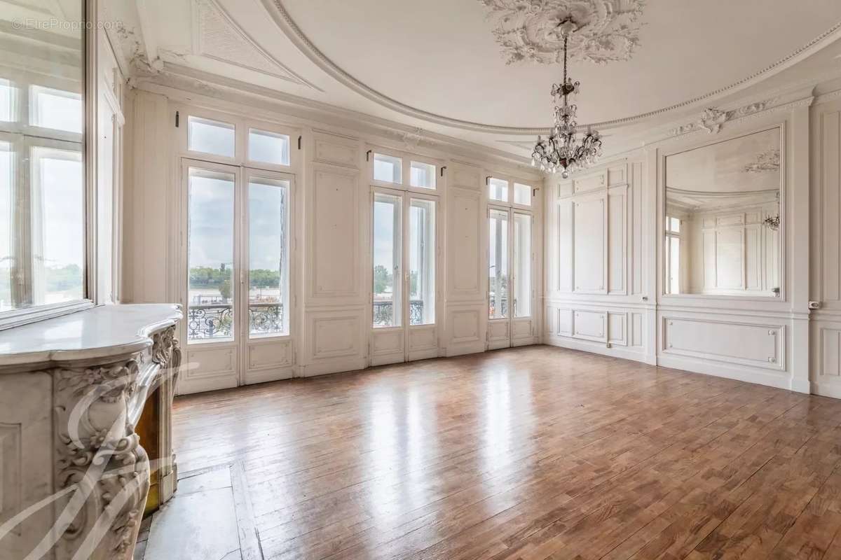 Appartement à BORDEAUX