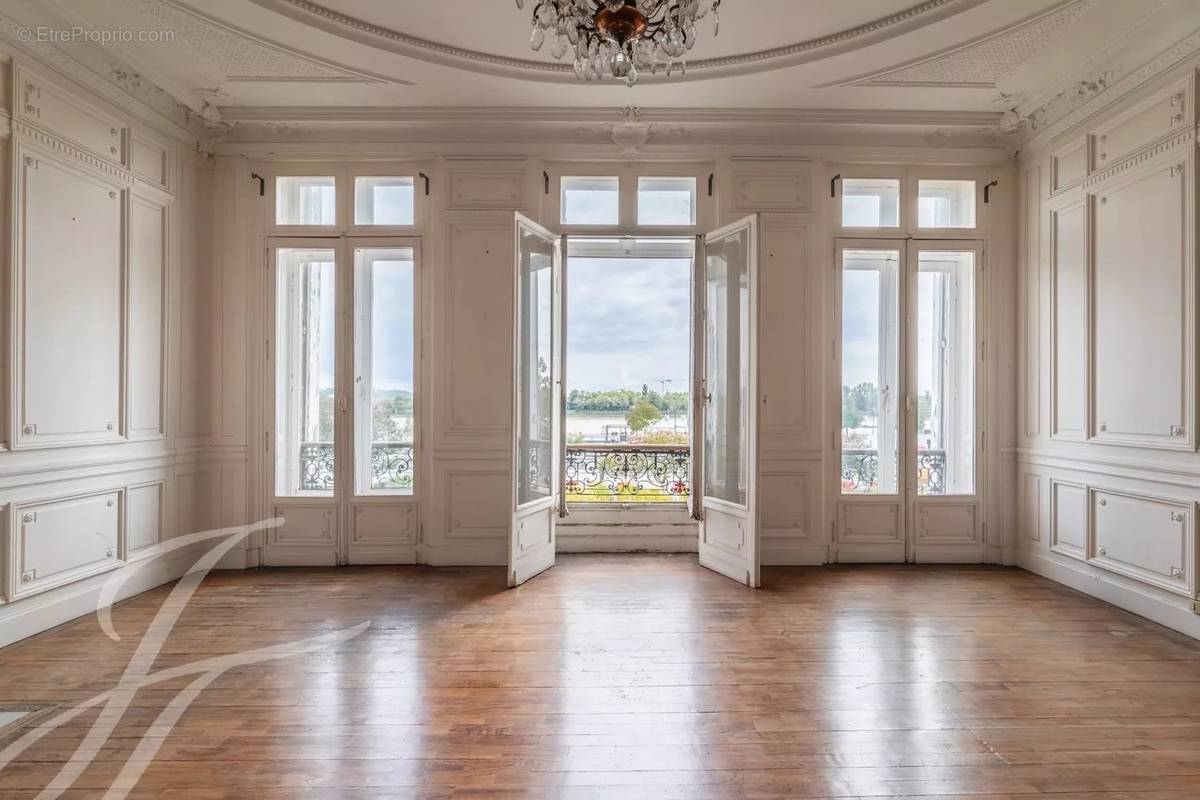 Appartement à BORDEAUX