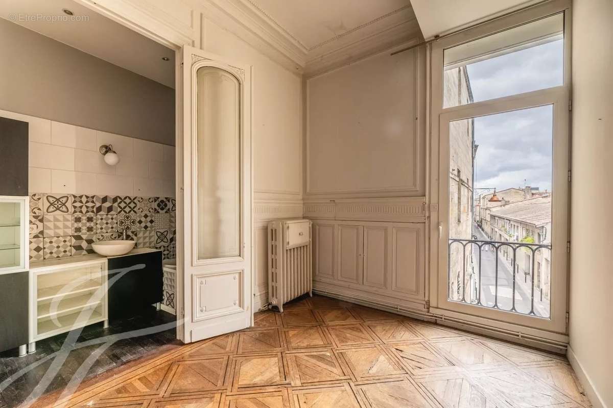 Appartement à BORDEAUX