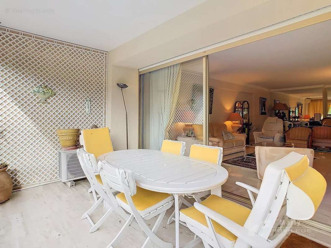 Appartement à CANNES