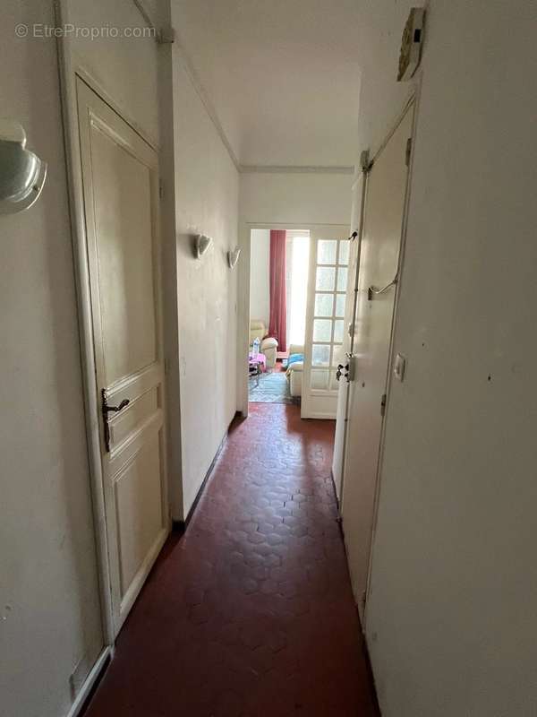 Appartement à MARSEILLE-2E