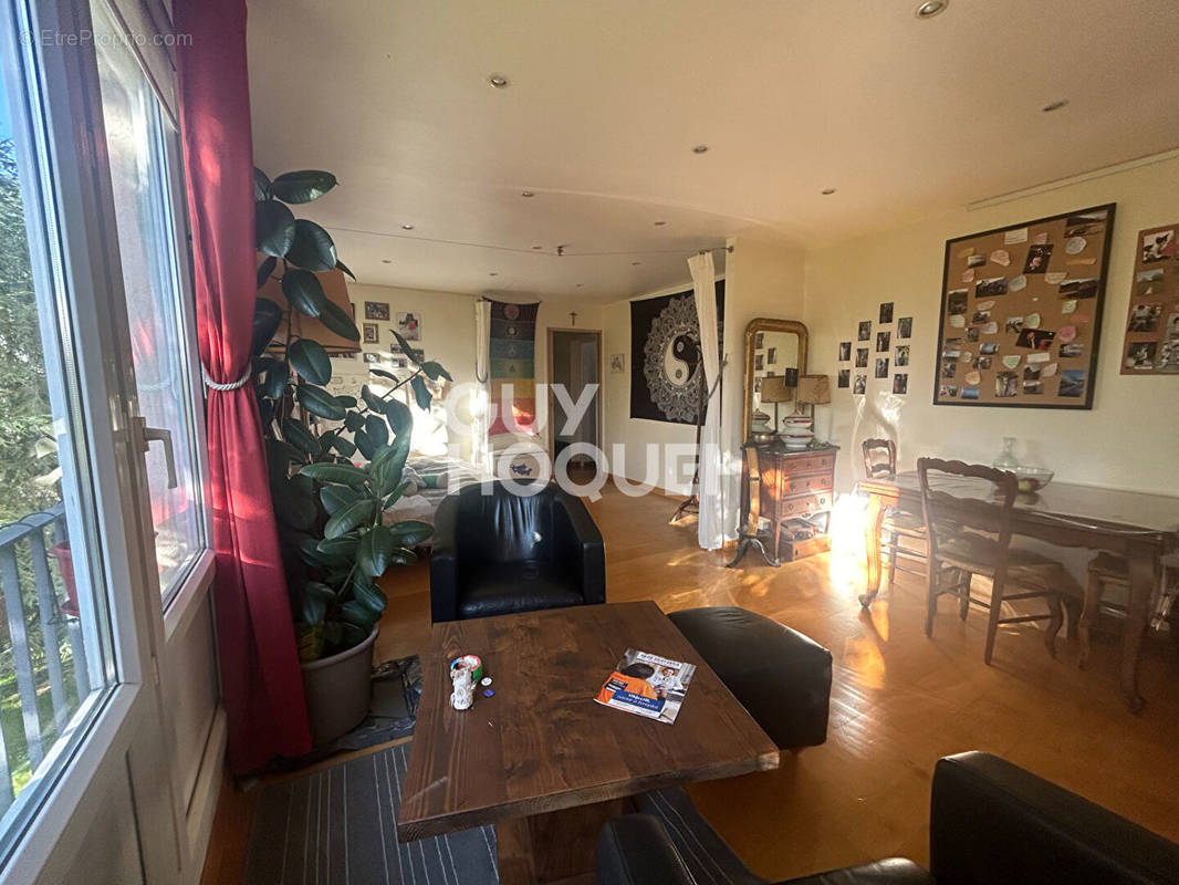 Appartement à NEUILLY-PLAISANCE