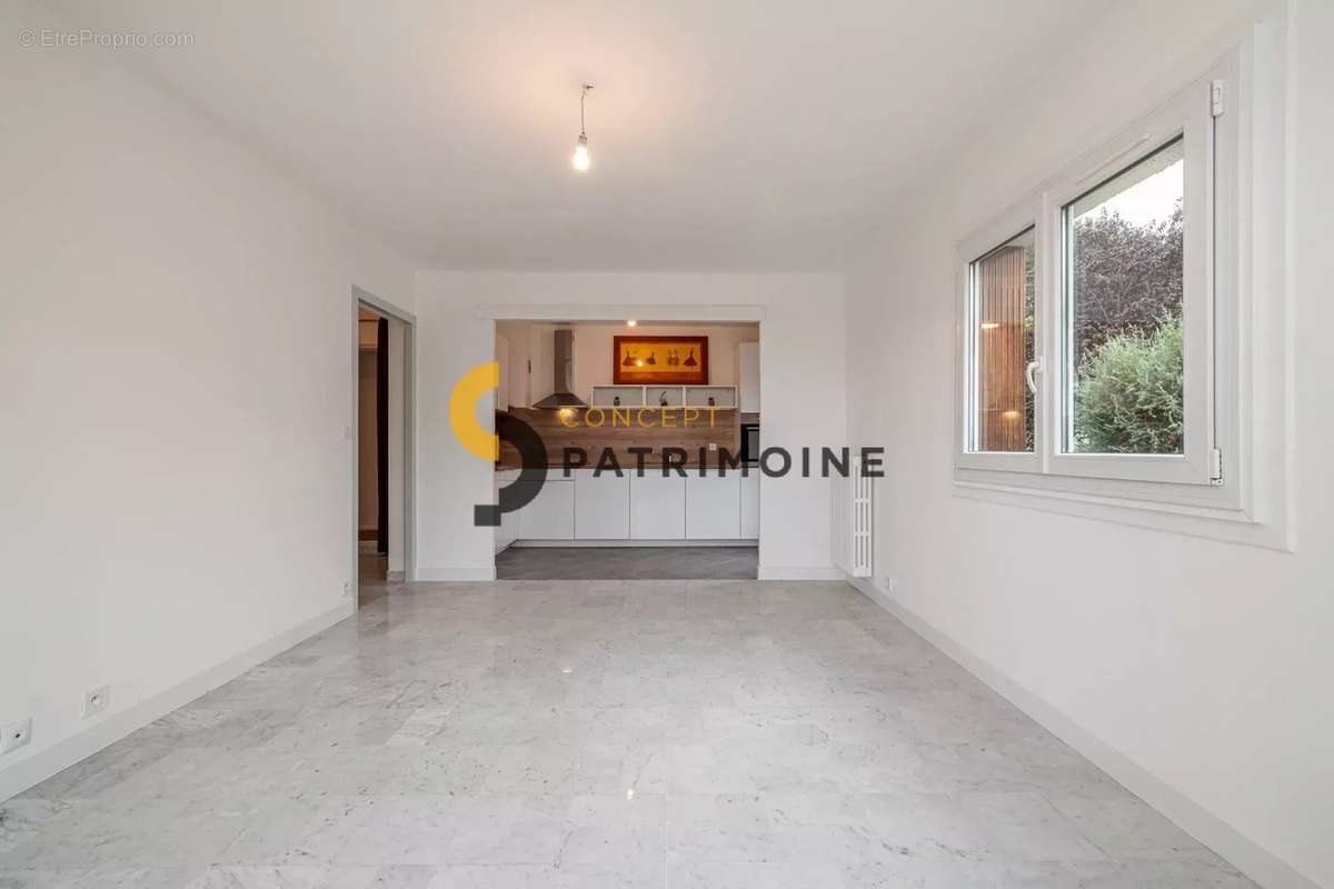 Appartement à VENCE