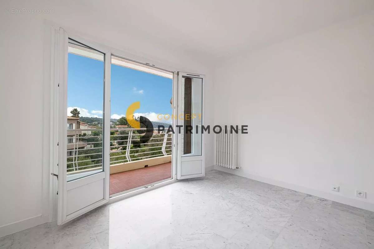 Appartement à VENCE