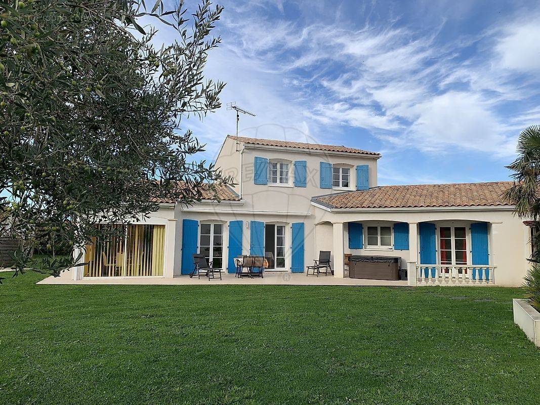 Maison à SAINT-SULPICE-DE-ROYAN