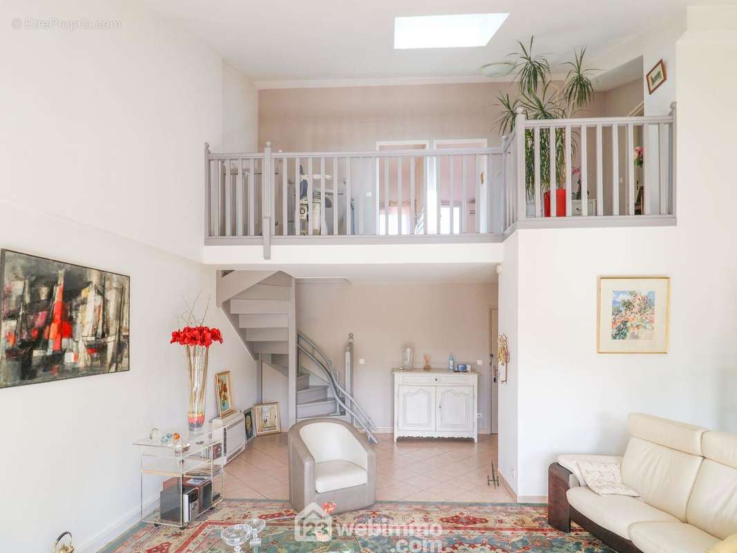 Appartement à MARSEILLE-9E