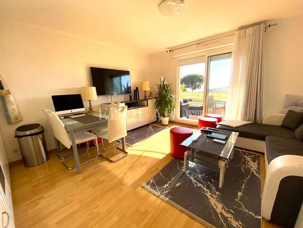 Appartement à ROQUEBRUNE-CAP-MARTIN