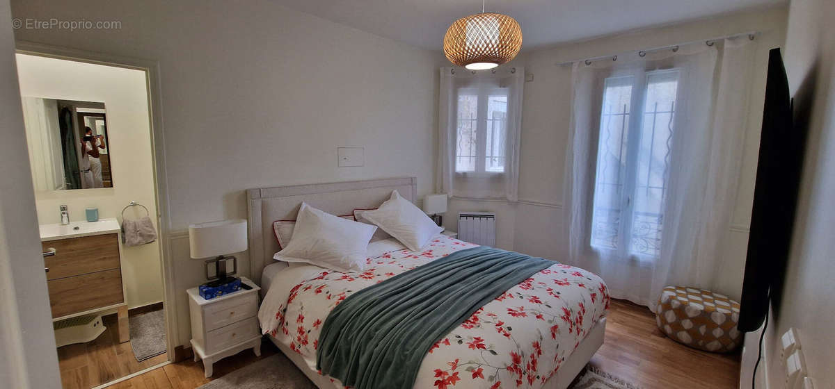 Appartement à PARIS-11E