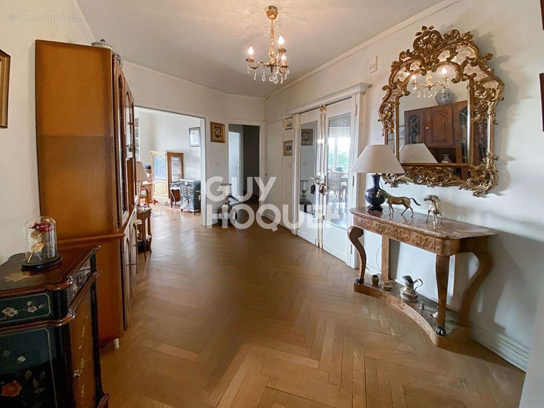 Appartement à VERSAILLES