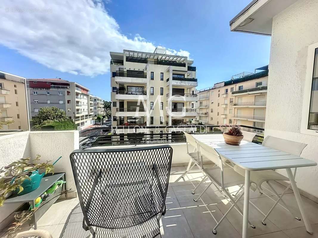 Appartement à CANNES