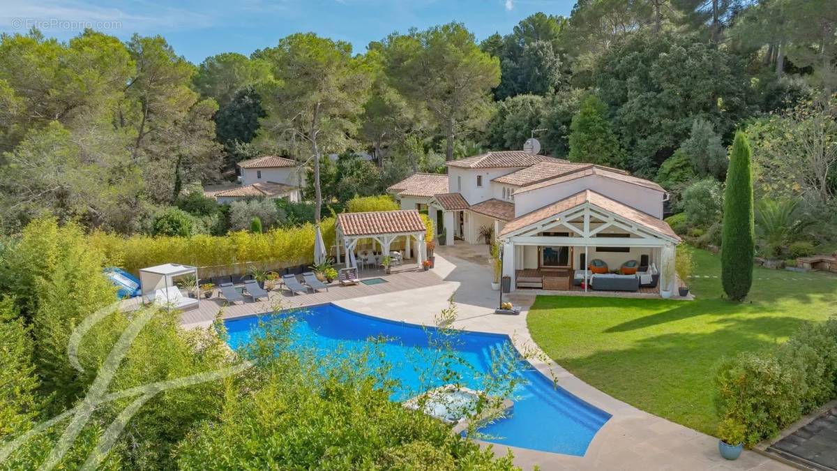 Maison à MOUGINS