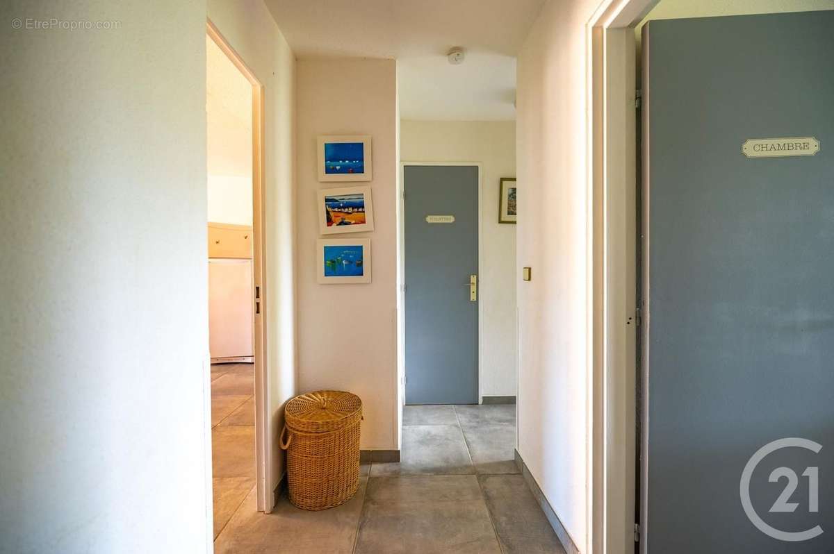 Appartement à BORMES-LES-MIMOSAS