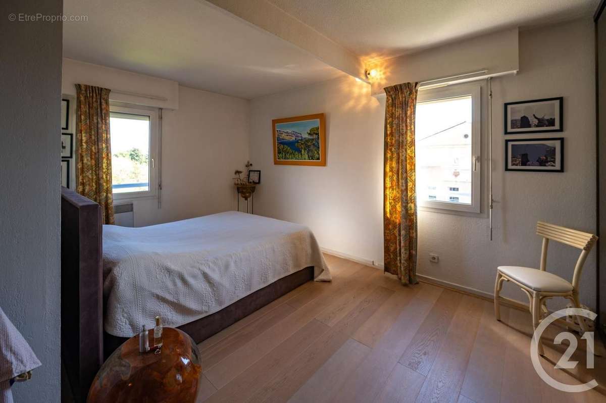 Appartement à BORMES-LES-MIMOSAS