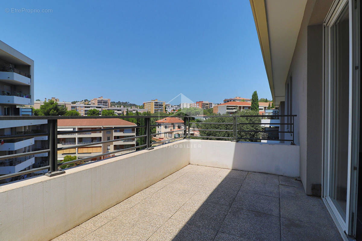 Appartement à MARSEILLE-11E