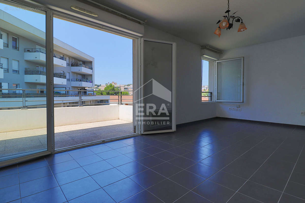 Appartement à MARSEILLE-11E