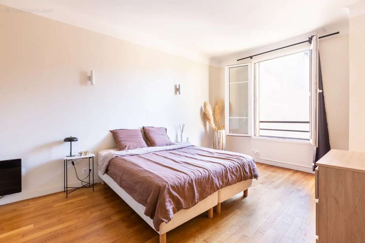 Appartement à SURESNES