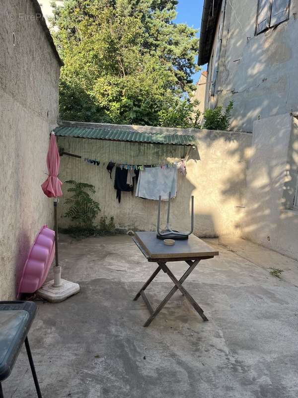 Appartement à MARSEILLE-3E