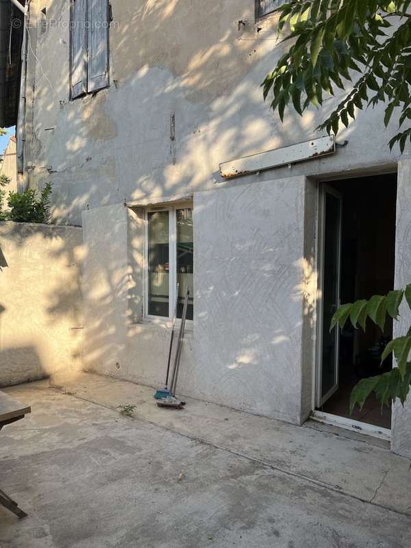 Appartement à MARSEILLE-3E