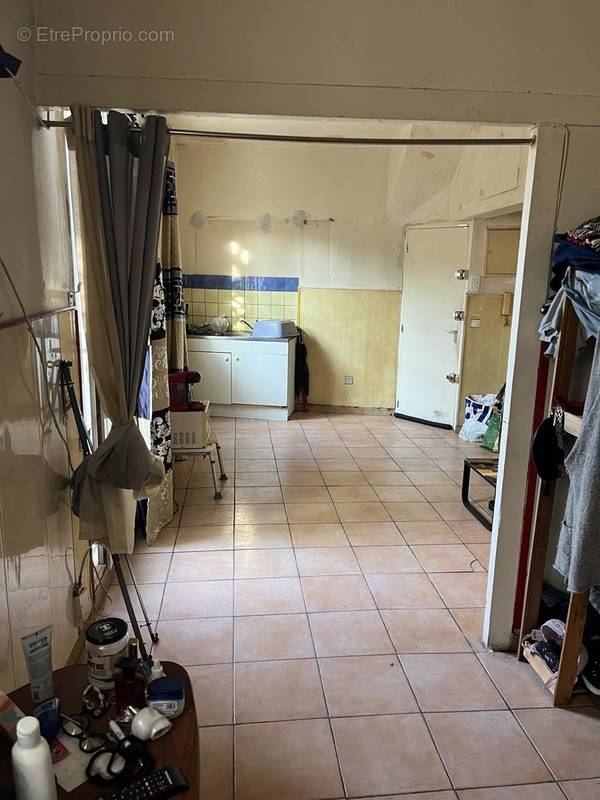 Appartement à MARSEILLE-3E