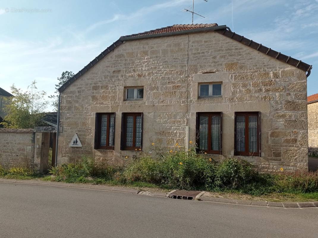 Maison à PUITS