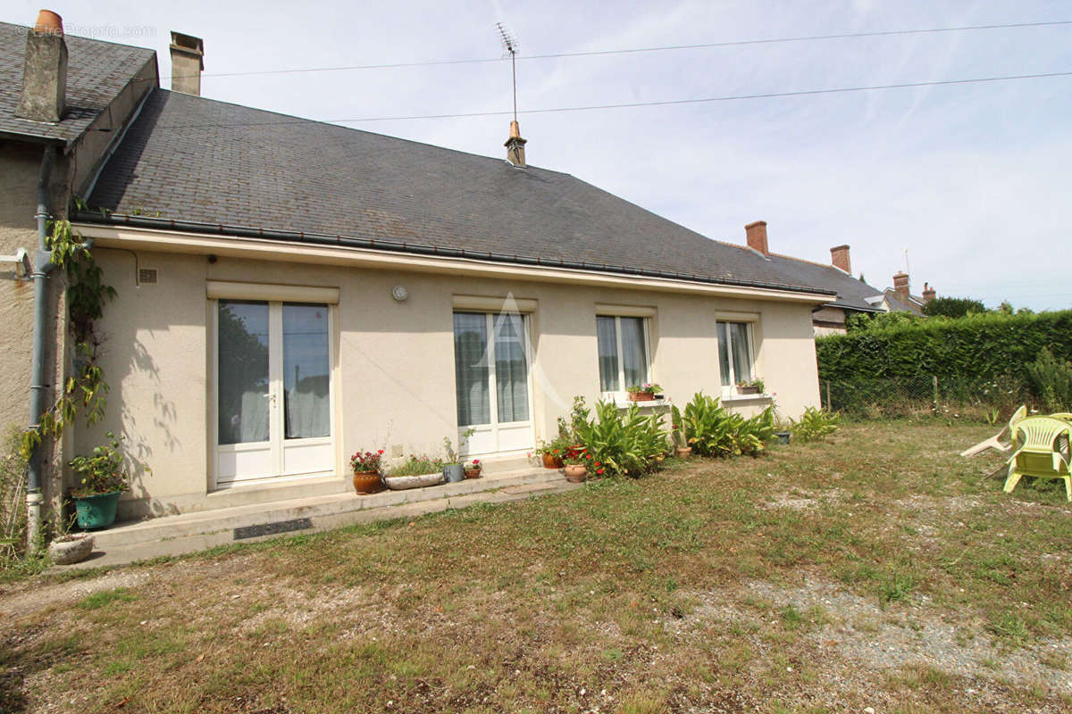 Maison à CHOUZY-SUR-CISSE