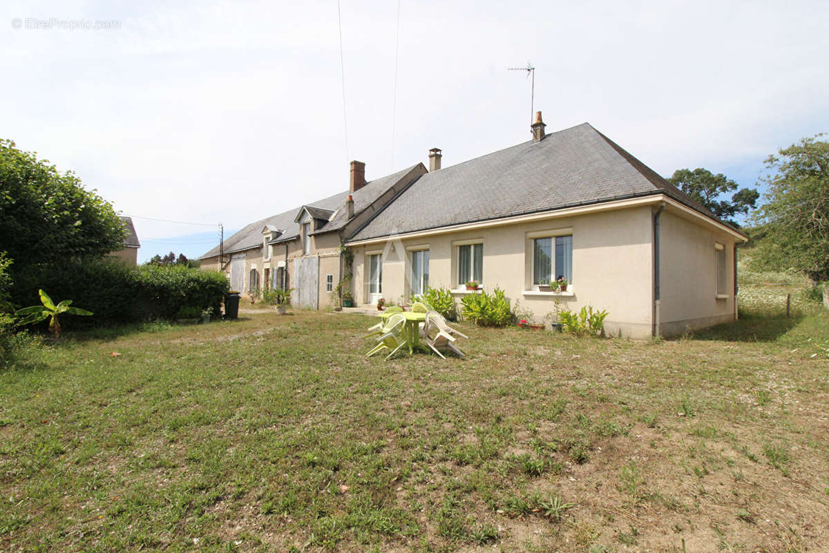 Maison à CHOUZY-SUR-CISSE