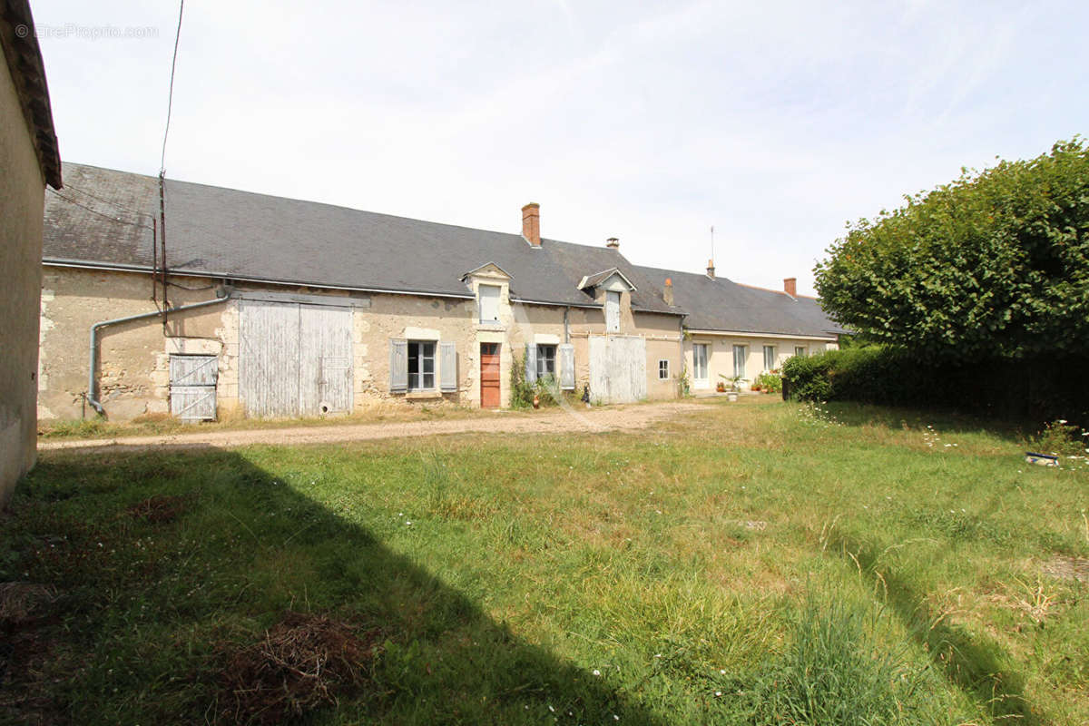 Maison à CHOUZY-SUR-CISSE