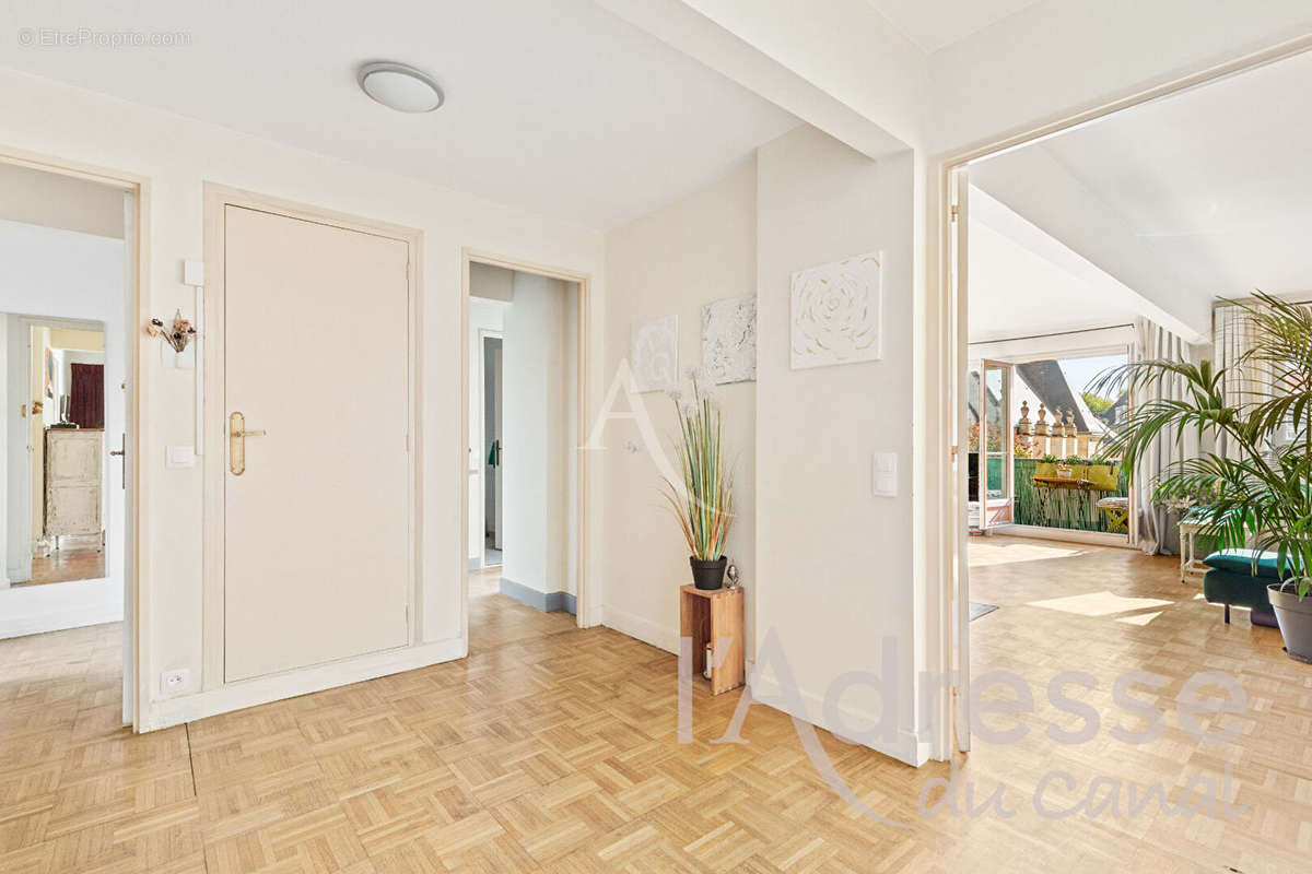 Appartement à PARIS-10E