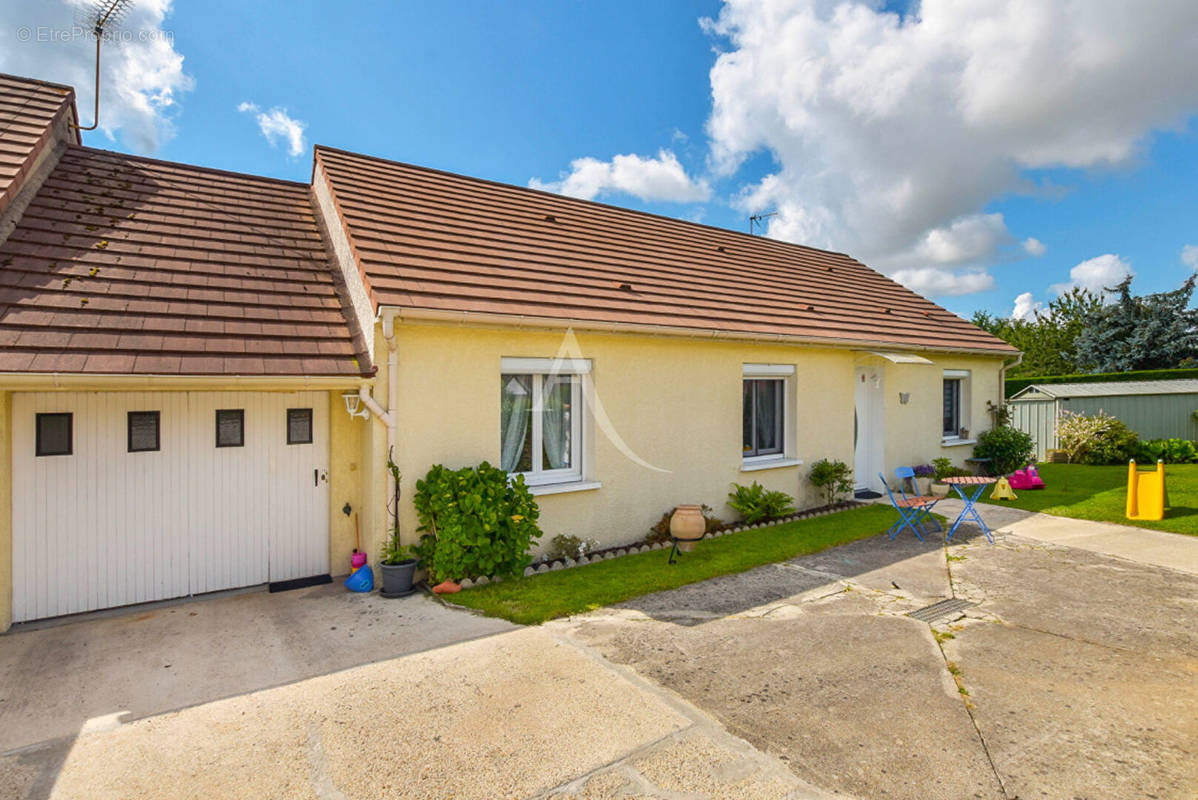 Maison à BRIE-COMTE-ROBERT