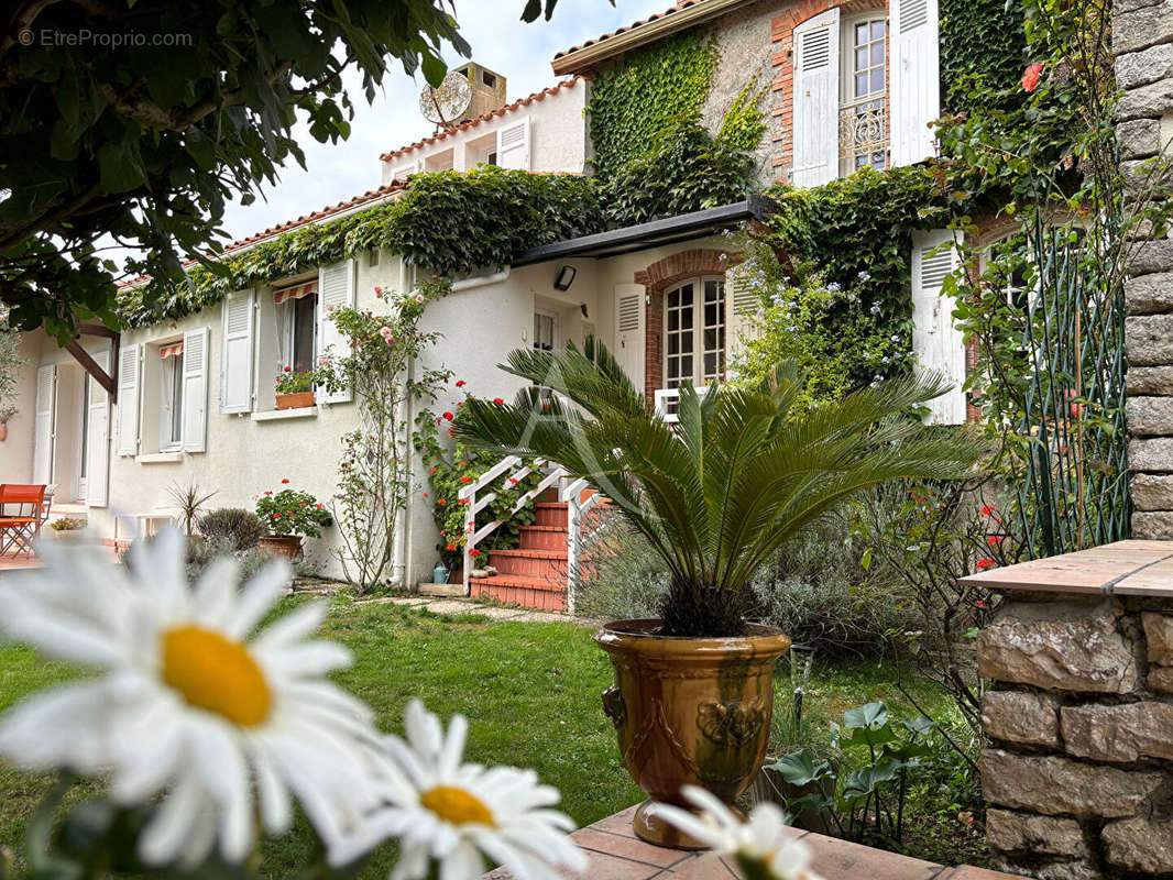 Maison à LONGEVILLE-SUR-MER