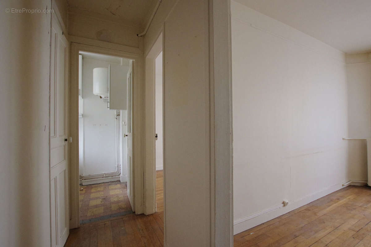 Appartement à PARIS-14E