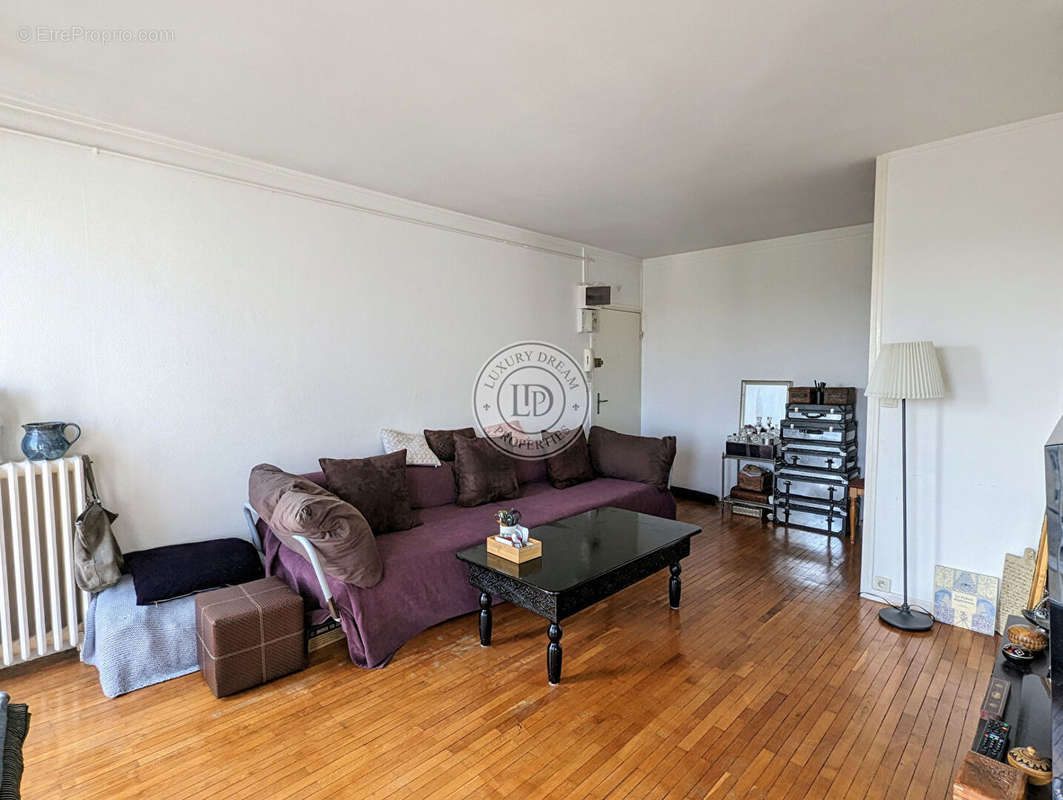 Appartement à MONTROUGE