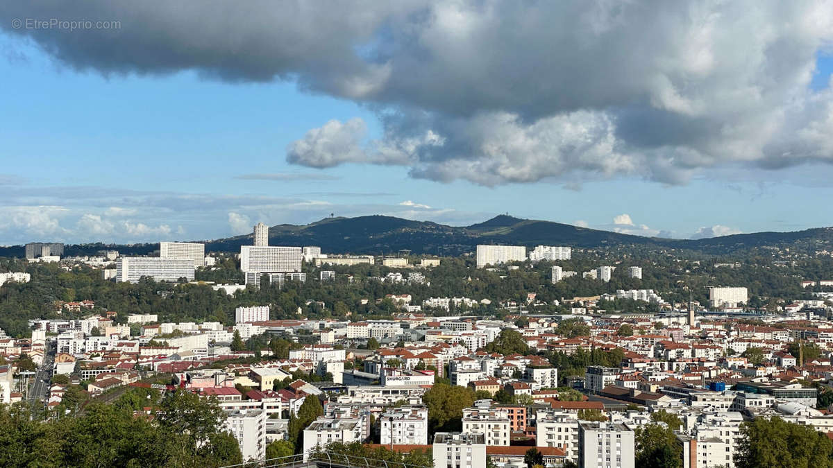 Appartement à LYON-5E