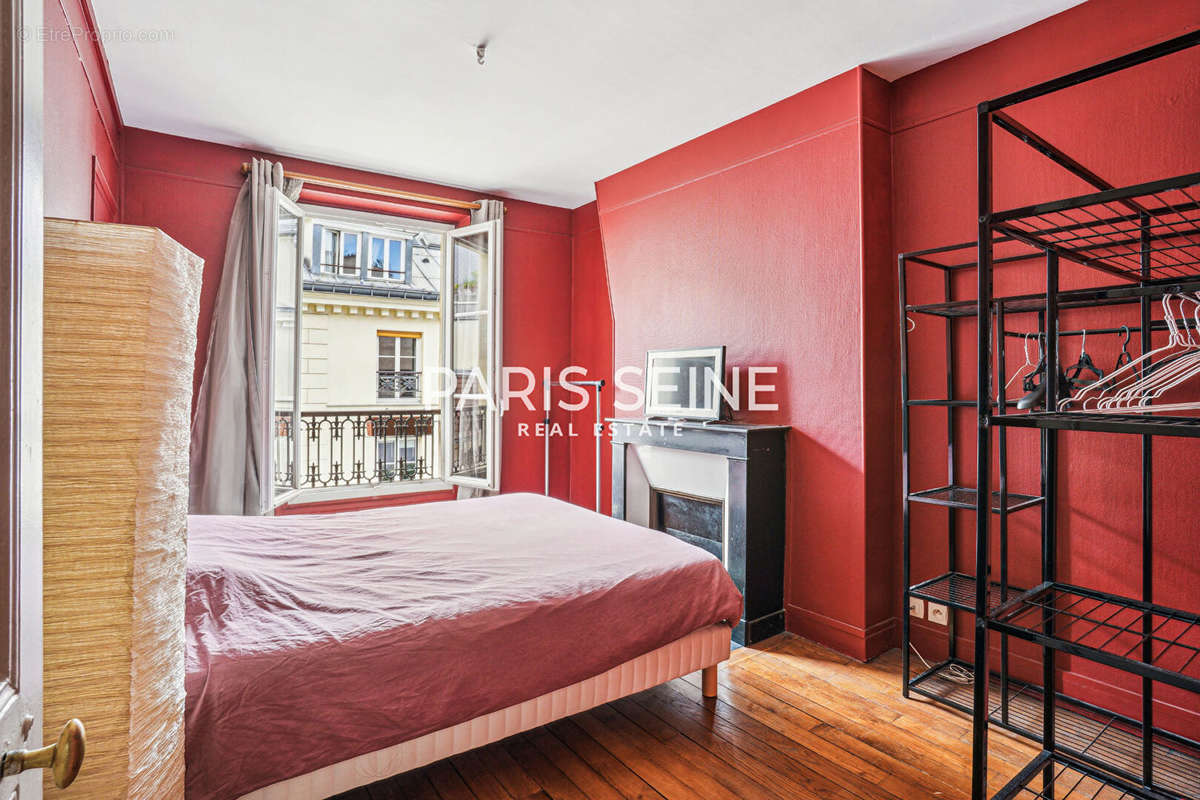 Appartement à PARIS-7E