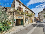 Appartement à ENTRAIGUES-SUR-LA-SORGUE