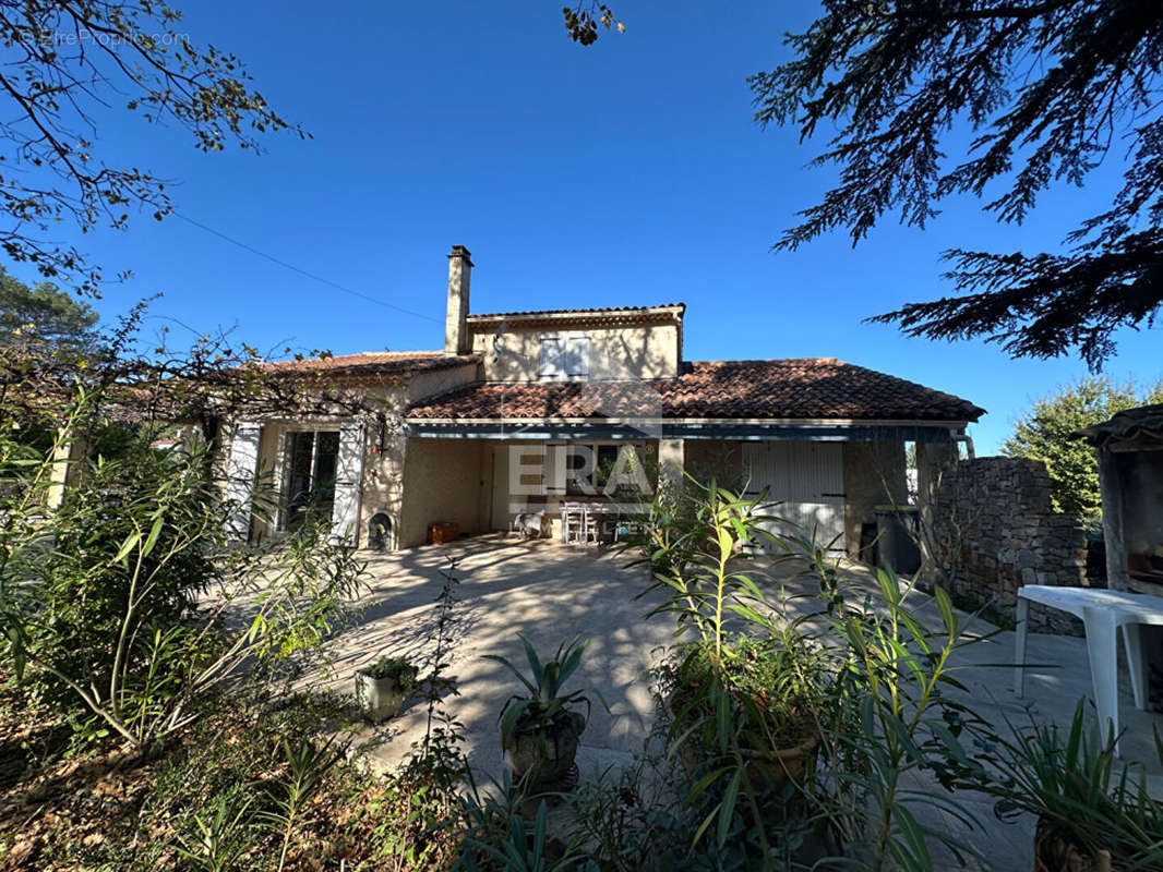 Maison à SAINT-MAXIMIN-LA-SAINTE-BAUME