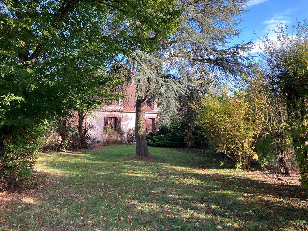 Maison à LA LOUPE