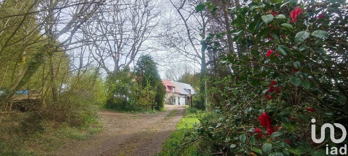 Photo 1 - Maison à SAINT-CHRISTOPHE-DE-CHAULIEU