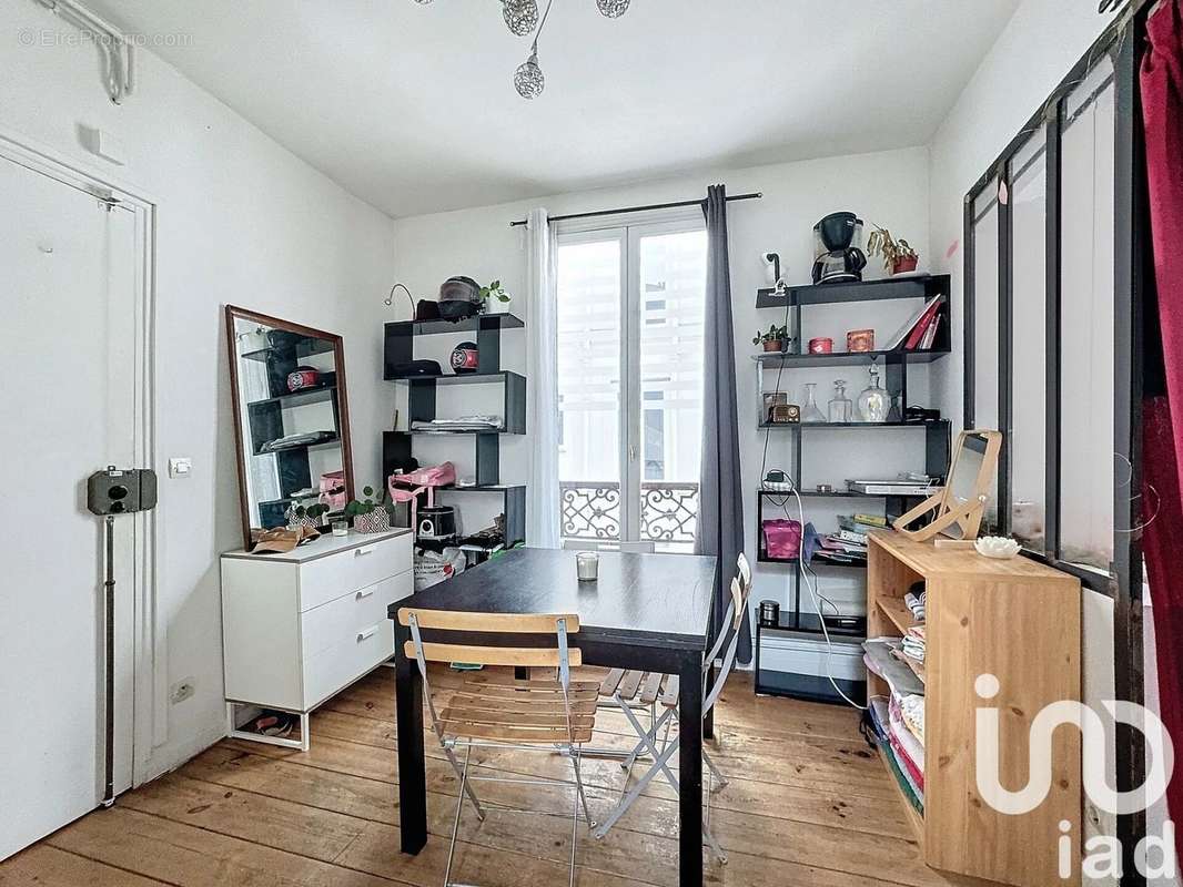 Photo 2 - Appartement à PARIS-18E