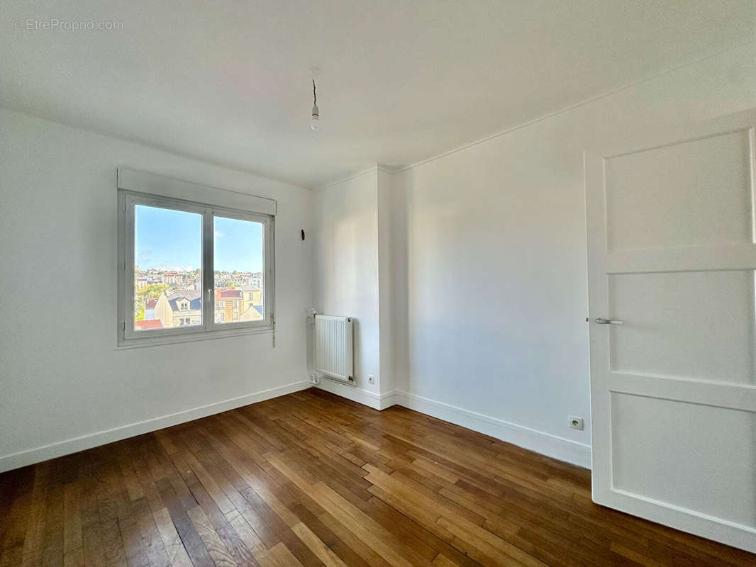 Appartement à FONTENAY-SOUS-BOIS