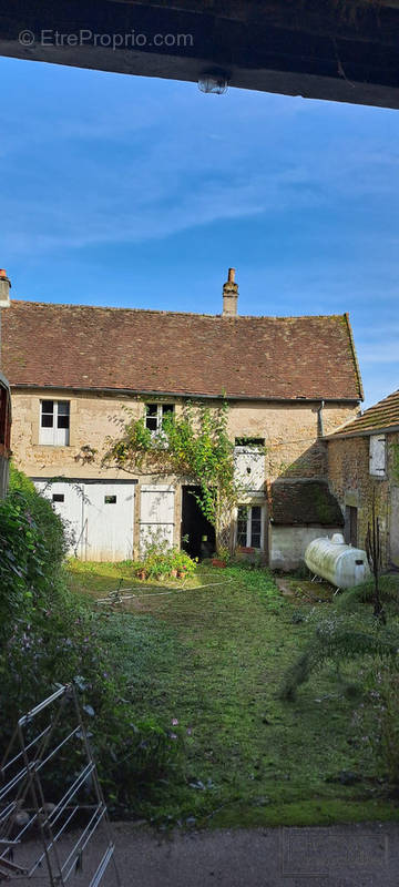 Maison à COUCHES