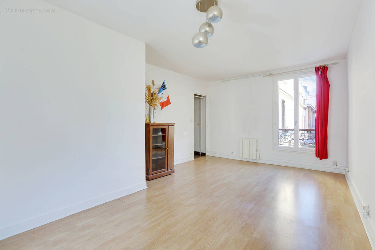 Appartement à PARIS-20E