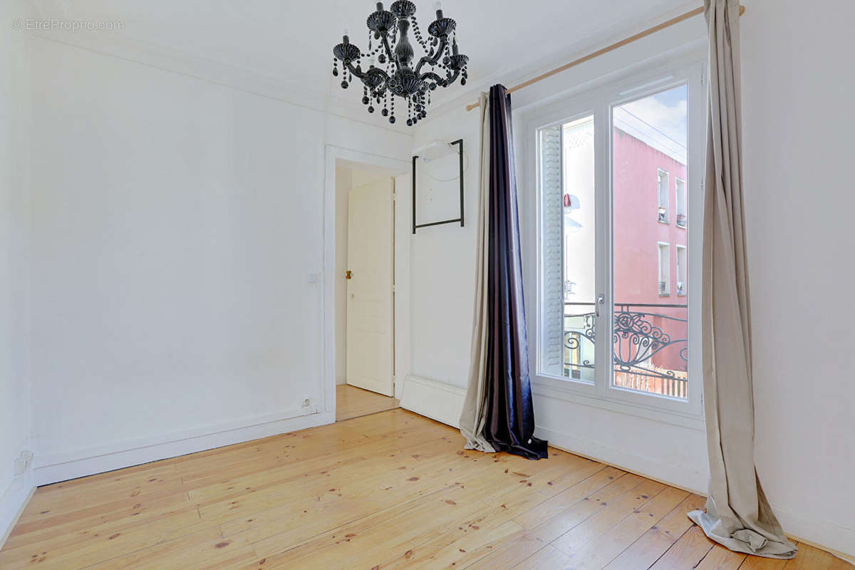 Appartement à PARIS-20E